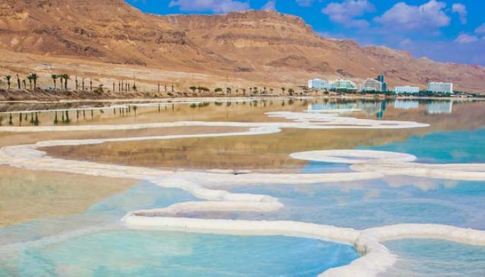 Про соленую воду в Мертвом море